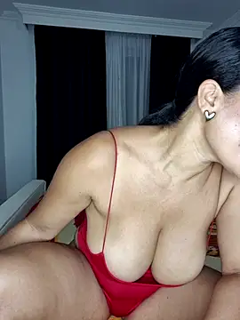 karla-bruni online show from 04-21-26, 09:59