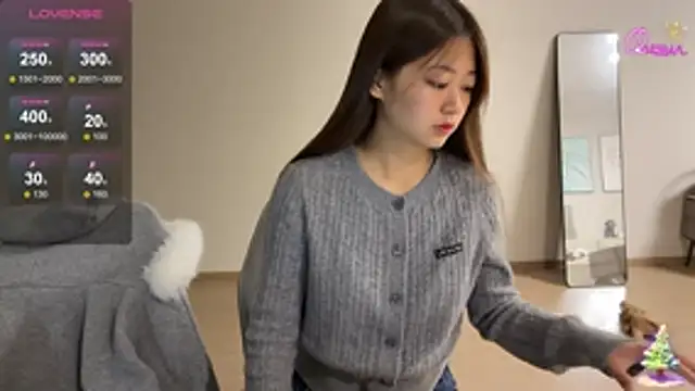 Alyssa-8 online show from 04-21-26, 07:36