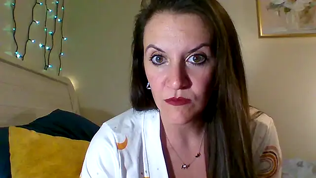 easy briezy online show from 11-05-25, 02:11