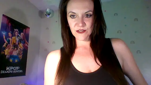 Snapshot of easy_briezy chatting on 01-12-26, 05:34 easy briezy online show from 01-12-26, 05:34