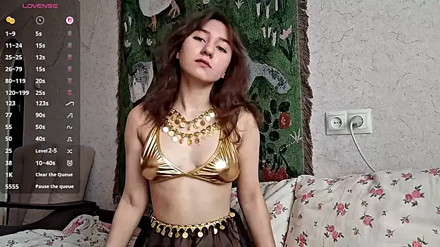 MiaLovelyOne online show from 04-04-26, 07:28