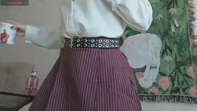 MiaLovelyOne online show from 06-02-26, 05:31