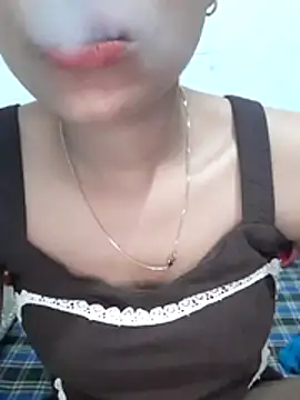 Snapshot of Mahi677 chatting on 03-16-26, 06:56 Mahi677 online show from 03-16-26, 06:56