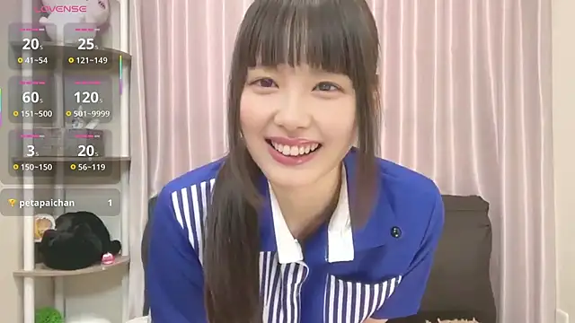 Snapshot of mai-chan_ chatting on 10-25-25, 02:19 mai-chan  online show from 10-25-25, 02:19