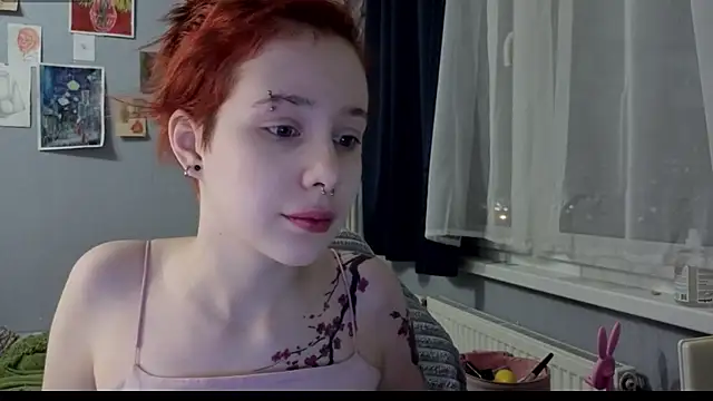Snapshot of RubiReynnn chatting on 10-19-25, 05:57 RubiReynnn online show from 10-19-25, 05:57