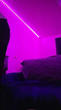 Snapshot of SLIM-BONEZ-N-HARMONY chatting on 01-06-26, 12:03 SLIM-BONEZ-N-HARMONY online show from 01-06-26, 12:03