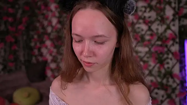 Petite Polly online show from 12-03-25, 06:17