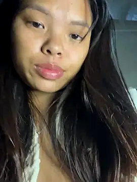 hello-cute online show from 11-28-25, 01:52