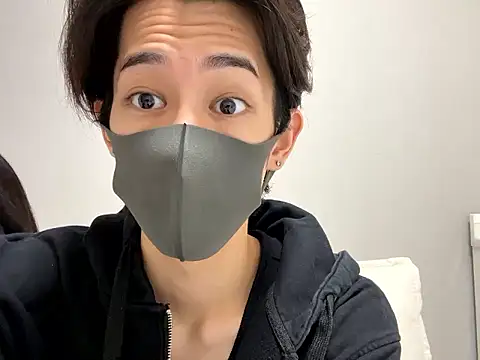 Snapshot of RAITO_ST chatting on 10-20-25, 01:22 RAITO ST online show from 10-20-25, 01:22