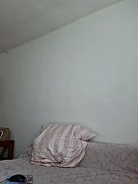 Nika aa online show from 04-22-26, 08:39