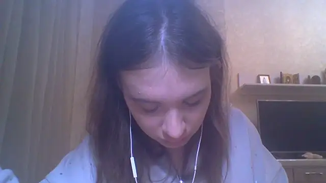 CeyaLier online show from 10-14-25, 04:08