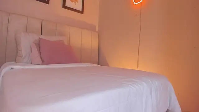  alison c online show from 10-14-25, 11:33