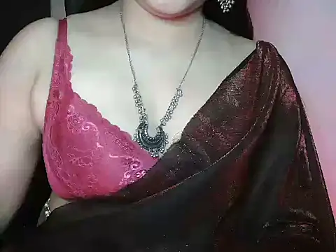 Snapshot of Royal_zara chatting on 02-25-26, 02:59 Royal zara online show from 02-25-26, 02:59