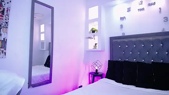 Emo Boy  online show from 01-18-26, 08:23