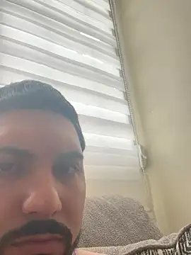 Snapshot of Pollo0215 chatting on 07-23-26, 11:52 Pollo0215 online show from 07-23-26, 11:52