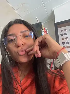 oralin online show from 11-19-25, 01:44