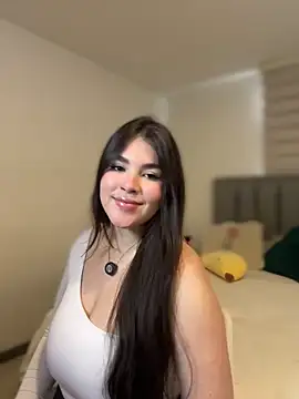 Snapshot of Isabella_LaRue chatting on 02-18-26, 08:49 Isabella LaRue online show from 02-18-26, 08:49