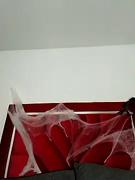 NaomiGrace  online show from 10-18-25, 10:49