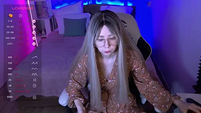 sofiisun online show from 11-19-25, 02:11