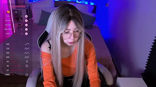 sofiisun online show from 11-25-25, 02:00