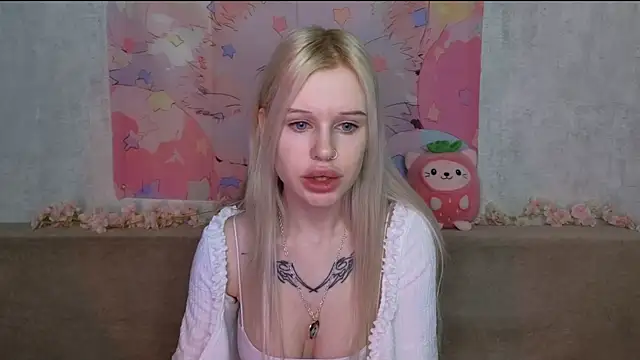 Snapshot of HoneyGold_ chatting on 01-12-26, 04:29 HoneyGold online show from 01-12-26, 04:29