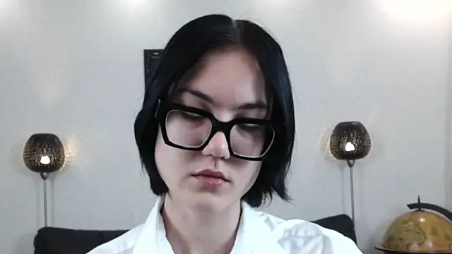 Marie Fitch online show from 11-20-25, 03:50