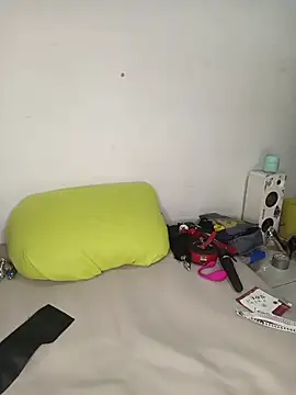 Lucy colee online show from 11-12-25, 04:51