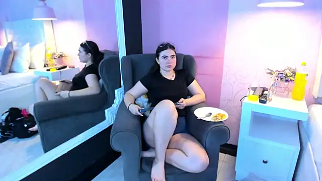 RousseWalker online show from 11-23-25, 07:35