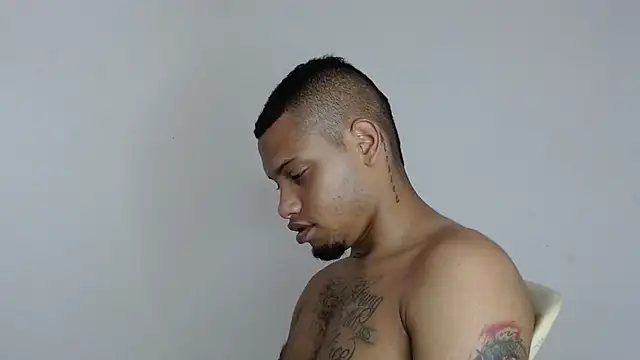 Snapshot of drako_monster chatting on 12-13-25, 09:09 drako monster online show from 12-13-25, 09:09