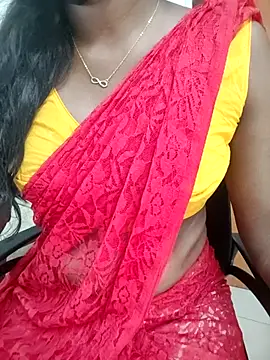 Snapshot of Tamilmallu-duskygirl03 chatting on 05-18-26, 11:38 Tamilmallu-duskygirl03 online show from 05-18-26, 11:38