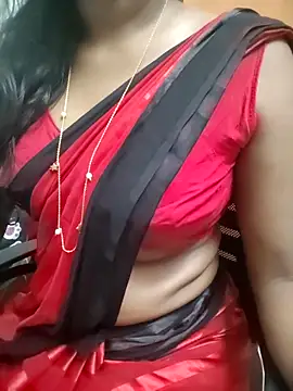 Snapshot of Tamilmallu-duskygirl03 chatting on 05-27-26, 05:26 Tamilmallu-duskygirl03 online show from 05-27-26, 05:26