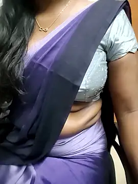 Snapshot of Tamilmallu-duskygirl03 chatting on 05-31-26, 06:09 Tamilmallu-duskygirl03 online show from 05-31-26, 06:09