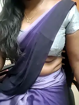 Snapshot of Tamilmallu-duskygirl03 chatting on 06-07-26, 05:22 Tamilmallu-duskygirl03 online show from 06-07-26, 05:22