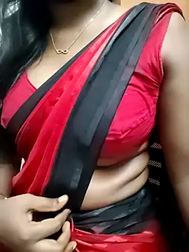 Snapshot of Tamilmallu-duskygirl03 chatting on 06-10-26, 05:45 Tamilmallu-duskygirl03 online show from 06-10-26, 05:45