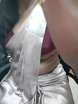 Snapshot of Tamilmallu-duskygirl03 chatting on 07-03-26, 05:25 Tamilmallu-duskygirl03 online show from 07-03-26, 05:25