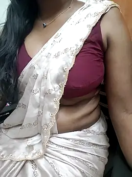 Snapshot of Tamilmallu-duskygirl03 chatting on 07-08-26, 05:23 Tamilmallu-duskygirl03 online show from 07-08-26, 05:23