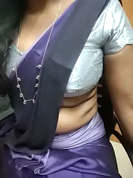 Snapshot of Tamilmallu-duskygirl03 chatting on 07-10-26, 05:59 Tamilmallu-duskygirl03 online show from 07-10-26, 05:59