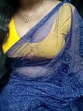 Snapshot of Tamilmallu-duskygirl03 chatting on 07-24-26, 05:49 Tamilmallu-duskygirl03 online show from 07-24-26, 05:49