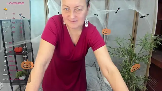 hottyannaa online show from 10-31-25, 03:51