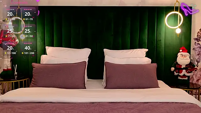 Snapshot of ClaireMathis chatting on 12-19-25, 02:57 ClaireMathis online show from 12-19-25, 02:57