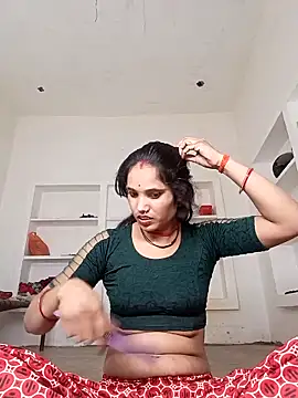 Snapshot of Cuty_tanya chatting on 02-19-26, 10:00 Cuty tanya online show from 02-19-26, 10:00