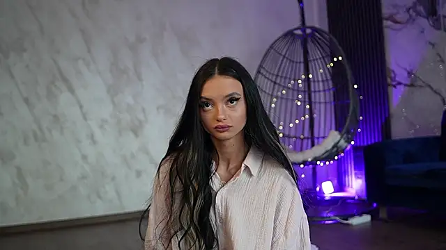 RachelRavee online show from 03-08-26, 05:22