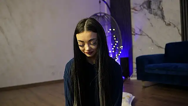 RachelRavee online show from 03-30-26, 04:13