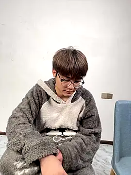 Snapshot of KK-cuteboy chatting on 11-09-25, 11:08 KK-cuteboy online show from 11-09-25, 11:08