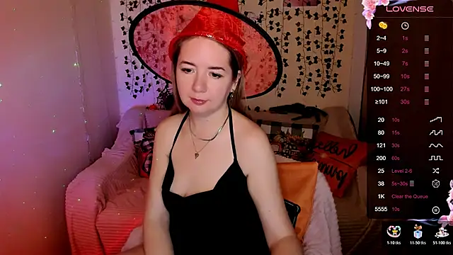 Evaa Braunn online show from 10-31-25, 02:12