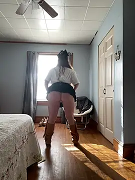 SugarMilkandHoney online show from 02-01-26, 08:40