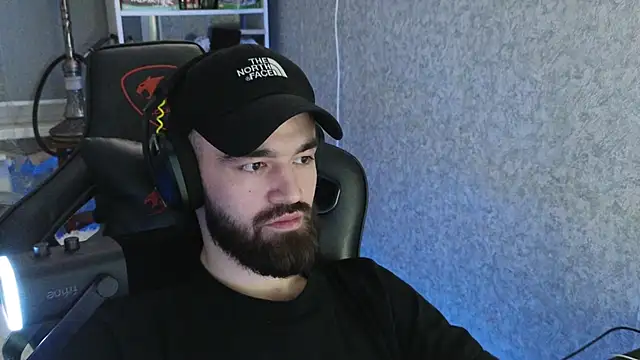 Nik Namee online show from 11-25-25, 04:40