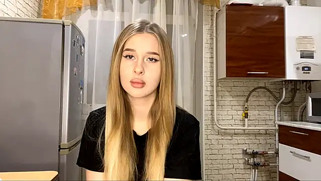 Snapshot of RosalindSherlock chatting on 10-16-25, 08:10 RosalindSherlock online show from 10-16-25, 08:10