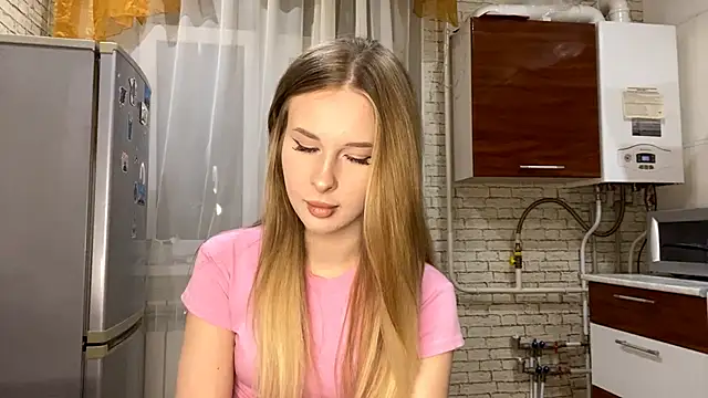 Snapshot of RosalindSherlock chatting on 10-17-25, 08:11 RosalindSherlock online show from 10-17-25, 08:11