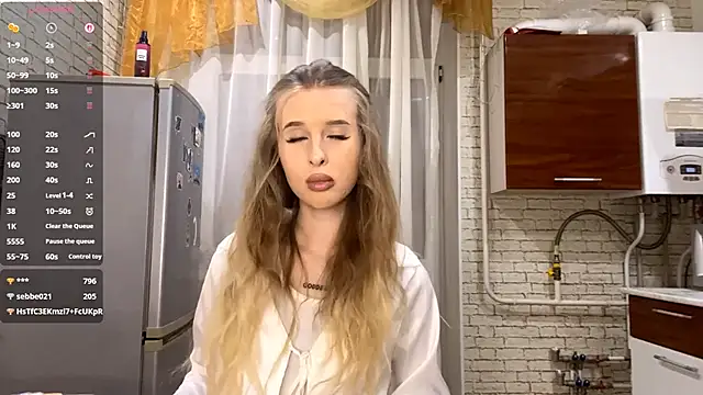 Snapshot of RosalindSherlock chatting on 10-27-25, 08:24 RosalindSherlock online show from 10-27-25, 08:24